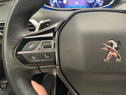 Peugeot 3008 1.2 PureTech GT Stoelverwarming | Camera | Leder/Stof | Adaptieve Cruise | Climate | Carplay | 18... ActivLease financial lease
