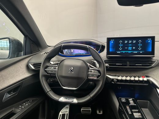 Peugeot 3008 1.2 PureTech GT Stoelverwarming | Camera | Leder/Stof | Adaptieve Cruise | Climate | Carplay | 18... ActivLease financial lease