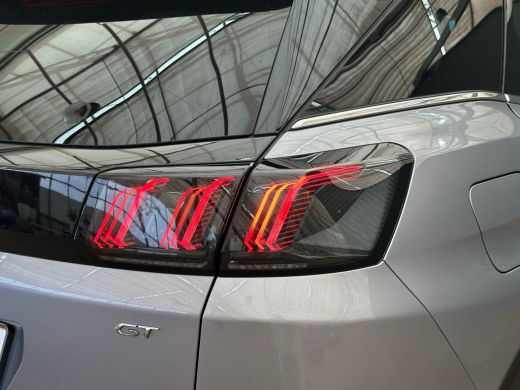 Peugeot 3008 1.2 PureTech GT Stoelverwarming | Camera | Leder/Stof | Adaptieve Cruise | Climate | Carplay | 18... ActivLease financial lease