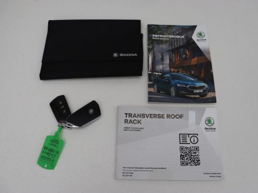 Skoda Octavia 1.0 TSI Business Edition | Stoelverwarming | Trekhaak | Camera | Carplay | Navigatie | 17'' | Cru... ActivLease financial lease