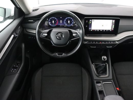 Skoda Octavia 1.0 TSI Business Edition | Stoelverwarming | Trekhaak | Camera | Carplay | Navigatie | 17'' | Cru... ActivLease financial lease