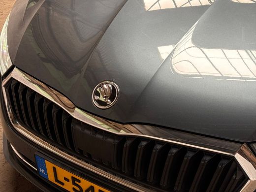 Skoda Octavia Combi 1.0 TSI Sport (VIRTUAL COCKPIT, APPLE CARPLAY, GROOT NAVI, STOELVERWARMING, SPORTSTOELEN, G... ActivLease financial lease