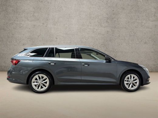 Skoda Octavia Combi 1.0 TSI Sport (VIRTUAL COCKPIT, APPLE CARPLAY, GROOT NAVI, STOELVERWARMING, SPORTSTOELEN, G... ActivLease financial lease