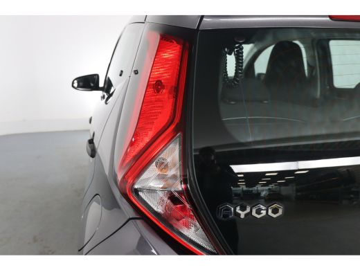 Toyota Aygo 1.0 VVT-i x-fun | Eerste Eigenaar | Bluetooth | Airco | Stuurwielbediening | ActivLease financial lease