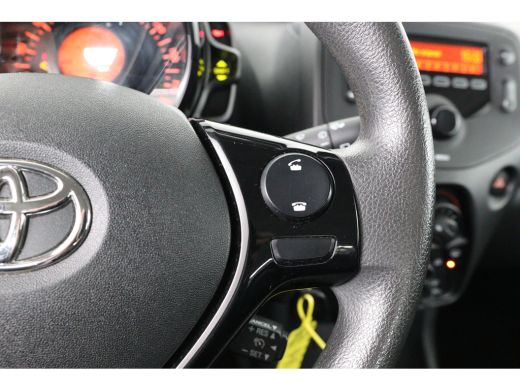 Toyota Aygo 1.0 VVT-i x-fun | Eerste Eigenaar | Bluetooth | Airco | Stuurwielbediening | ActivLease financial lease