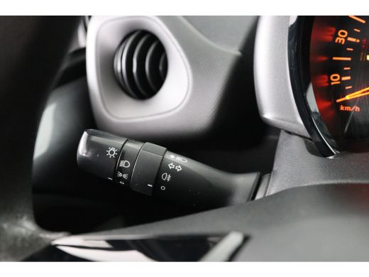 Toyota Aygo 1.0 VVT-i x-fun | Eerste Eigenaar | Bluetooth | Airco | Stuurwielbediening | ActivLease financial lease