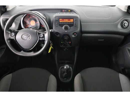 Toyota Aygo 1.0 VVT-i x-fun | Eerste Eigenaar | Bluetooth | Airco | Stuurwielbediening | ActivLease financial lease