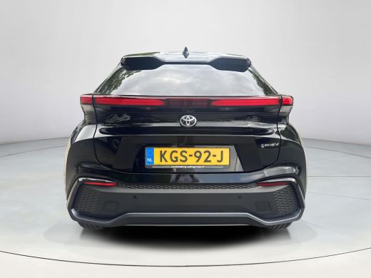Toyota C-HR 2.0 Plug-in Hybrid 220 Premi&egrave;re Edition | 06-101410108 Voor meer informatie ActivLease financial lease