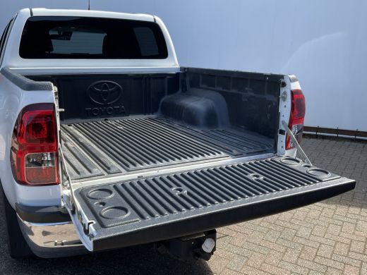 Toyota Hilux 2.4 D-4D-F Netto export 19000 Ex/Ex Trekhaak(3200kg) Double Cab Professional ActivLease financial lease