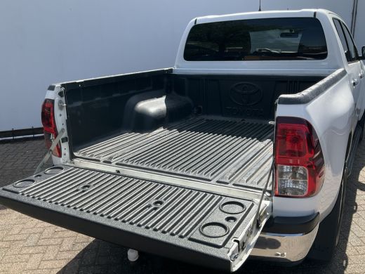 Toyota Hilux 2.4 D-4D-F Netto export 19000 Ex/Ex Trekhaak(3200kg) Double Cab Professional ActivLease financial lease