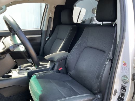 Toyota Hilux 2.4 D-4D-F Netto export 19000 Ex/Ex Trekhaak(3200kg) Double Cab Professional ActivLease financial lease