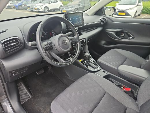 Toyota Yaris 1.5 Hybrid 115 Dynamic Limited (Parkeersensoren voor en achter) ActivLease financial lease