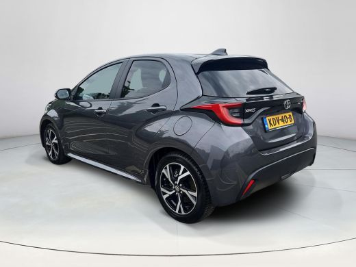 Toyota Yaris 1.5 Hybrid 115 Dynamic Limited (Parkeersensoren voor en achter) ActivLease financial lease