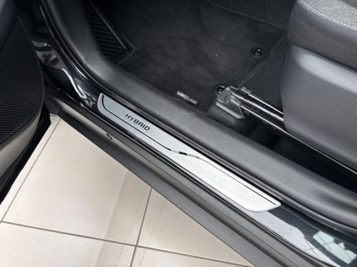 Toyota Yaris Cross 1.5 Hybrid 115 Dynamic **COMFORT PACK/ NIEUWE AUTO/ DIRECT LEVERBAAR** ActivLease financial lease