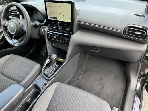 Toyota Yaris Cross 1.5 Hybrid 115 Dynamic | Oostendorp 50 jarig jubileum editie | Night sky black metallic | Nieuw u... ActivLease financial lease