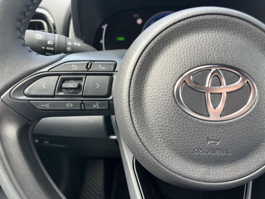 Toyota Yaris Cross 1.5 Hybrid 115 Dynamic | Oostendorp 50 jarig jubileum editie | Night sky black metallic | Nieuw u... ActivLease financial lease