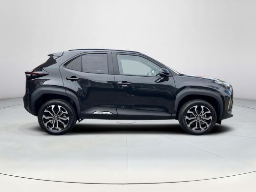 Toyota Yaris Cross 1.5 Hybrid 115 Dynamic | Oostendorp 50 jarig jubileum editie | Night sky black metallic | Nieuw u... ActivLease financial lease