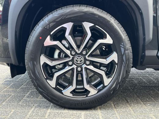 Toyota Yaris Cross 1.5 Hybrid 115 Dynamic | Oostendorp 50 jarig jubileum editie | Night sky black metallic | Nieuw u... ActivLease financial lease