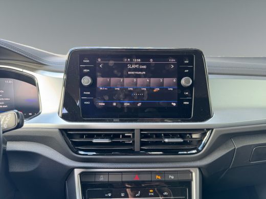 Volkswagen T-Roc 1.0 115pk TSI Life Edition Parkeerassistent (Park Assist) | Achteruitrijcamera 'Rear View' | Adap... ActivLease financial lease