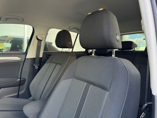 Volkswagen T-Roc 1.0 115pk TSI Life Edition Parkeerassistent (Park Assist) | Achteruitrijcamera 'Rear View' | Adap... ActivLease financial lease
