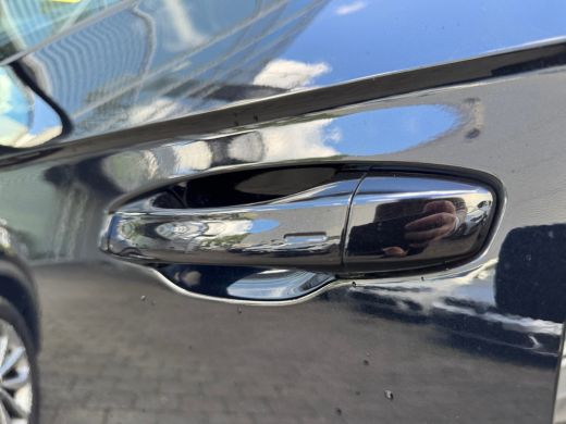 Volkswagen T-Roc 1.0 115pk TSI Life Edition Parkeerassistent (Park Assist) | Achteruitrijcamera 'Rear View' | Adap... ActivLease financial lease