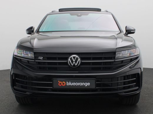 Volkswagen Touareg 3.0 TSi eHybrid 4MOTION R Edition 467PK Aut. matrix led, trekhaak, panoramadak, 360gr. camera, le... ActivLease financial lease