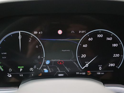 Volkswagen Touareg 3.0 TSi eHybrid 4MOTION R Edition 467PK Aut. matrix led, trekhaak, panoramadak, 360gr. camera, le... ActivLease financial lease