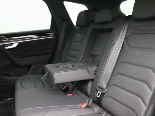 Volkswagen Touareg 3.0 TSi eHybrid 4MOTION R Edition 467PK Aut. matrix led, trekhaak, panoramadak, 360gr. camera, le... ActivLease financial lease