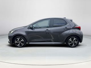 Toyota Yaris 1.5 Hybrid 115 Dynamic Limited (Parkeersensoren voor en achter)