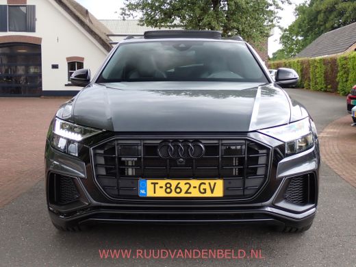 Audi Q8 60TFSI e QUATTRO S-LINE COMPETITION 23'' /  PANO / ACC / 360* / B&O / TREKHAAK ActivLease financial lease