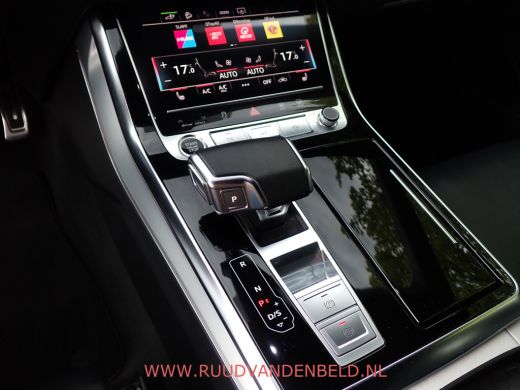Audi Q8 60TFSI e QUATTRO S-LINE COMPETITION 23'' /  PANO / ACC / 360* / B&O / TREKHAAK ActivLease financial lease