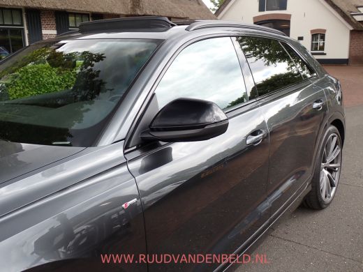 Audi Q8 60TFSI e QUATTRO S-LINE COMPETITION 23'' /  PANO / ACC / 360* / B&O / TREKHAAK ActivLease financial lease