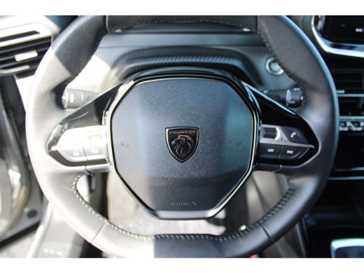 Peugeot 2008 1.2 PureTech 100 Allure Navigatie | Keyless Entry | Cruise Control | Climate Control ActivLease financial lease