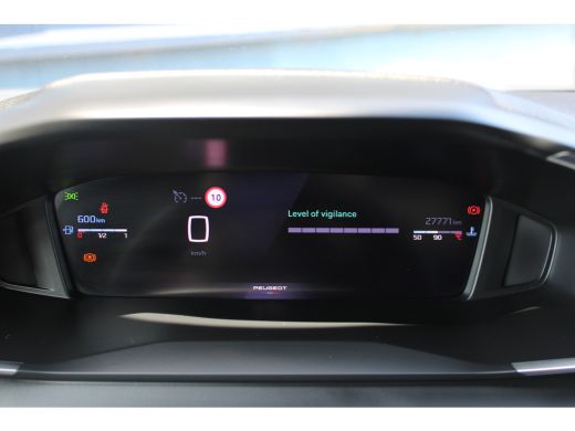 Peugeot 2008 1.2 PureTech 100 Allure Navigatie | Keyless Entry | Cruise Control | Climate Control ActivLease financial lease