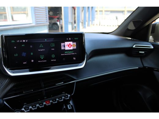 Peugeot 2008 1.2 PureTech 100 Allure Navigatie | Keyless Entry | Cruise Control | Climate Control ActivLease financial lease