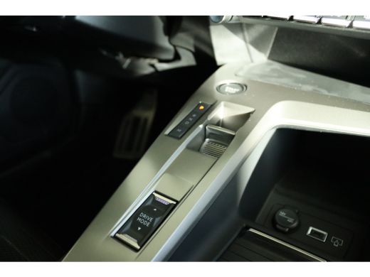 Peugeot 308 GT | Driver Sport Pack | Elektrische parkeerrem | Extra getinte achterste zijruiten en achterruit ActivLease financial lease