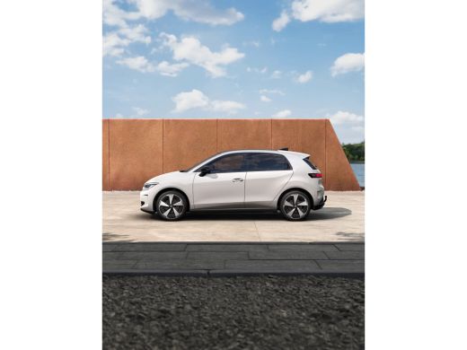 Volkswagen ID. Polo Style First Edition | Airconditioning automatisch, 2-zone (Climatronic) | Automatische afstandsre... ActivLease financial lease