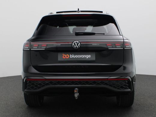 Volkswagen Tiguan 1.5 eHybrid R-Line Edition 272PK DSG Pano-Schuifdak, Black Style, Trekhaak, 20" LM Velgen, Head-U... ActivLease financial lease