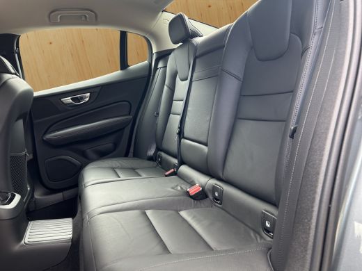 Volvo  S60 2.0 Recharge T6 AWD Inscription | BLIS | Camera | Stoel + Stuur verwarming | Elektrische stoelen ... ActivLease financial lease