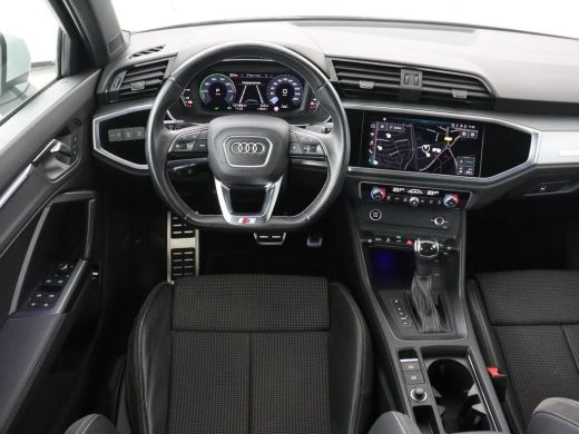 Audi Q3 45 TFSIe S edition | SOH 88% | Sportstoelen | Carplay | Trekhaak | Virtual Cockpit | Navigatie | ... ActivLease financial lease