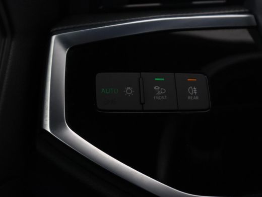 Audi Q3 45 TFSIe S edition | SOH 88% | Sportstoelen | Carplay | Trekhaak | Virtual Cockpit | Navigatie | ... ActivLease financial lease