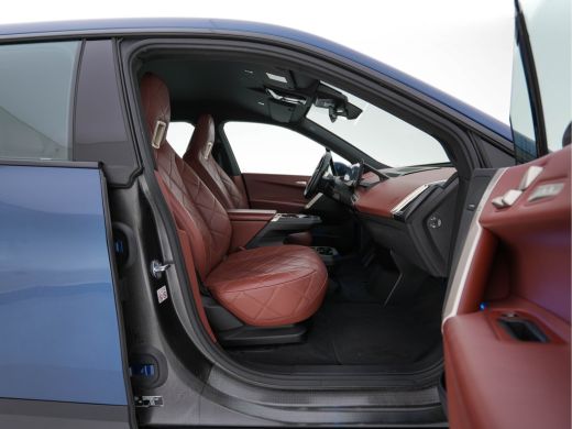 BMW iX xDrive40 High Executive 77 kWh AWD [ 3-Fase-11kW ] {SOH-100%} (INCL-BTW) *LEATHER | TOPVIEW | FUL... ActivLease financial lease