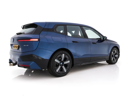 BMW iX xDrive40 High Executive 77 kWh AWD [ 3-Fase-11kW ] {SOH-100%} (INCL-BTW) *LEATHER | TOPVIEW | FUL... ActivLease financial lease