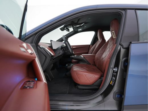 BMW iX xDrive40 High Executive 77 kWh AWD [ 3-Fase-11kW ] {SOH-100%} (INCL-BTW) *LEATHER | TOPVIEW | FUL... ActivLease financial lease
