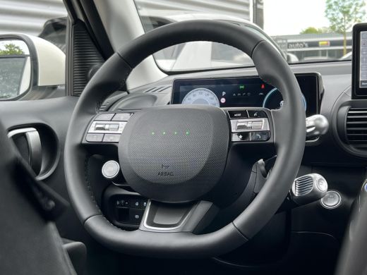 Hyundai Inster Evolve Sky 49 kWh | Winter Pack | Apple Carplay/Android Auto | Achteruitrijcamera | Batterijverwa... ActivLease financial lease