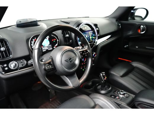 Mini Countryman 1.5 Cooper Yours | Pano | Elek. Stoelen | Adap. Cruise | Head-Up | ActivLease financial lease
