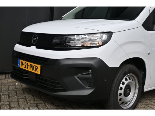 Opel Combo 1.5D 130PK Automaat L1 | Betimmering | Digitale Binnenspiegel | Cruise control | Navigatie | Acht... ActivLease financial lease