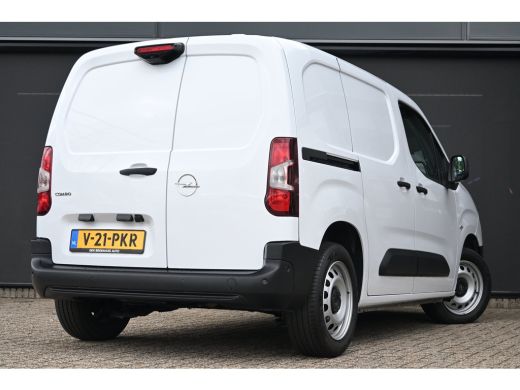Opel Combo 1.5D 130PK Automaat L1 | Betimmering | Digitale Binnenspiegel | Cruise control | Navigatie | Acht... ActivLease financial lease