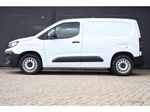 Opel Combo 1.5D 130PK Automaat L1 | Betimmering | Digitale Binnenspiegel | Cruise control | Navigatie | Acht... ActivLease financial lease