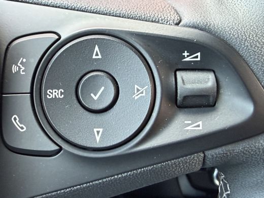 Opel Corsa 100pk GS (Camera - Keyless Entry - LED - Automatische Airco - Navigatie - Apple Carplay - Draadlo... ActivLease financial lease